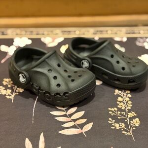 Crocs (Toddler, Size C6)